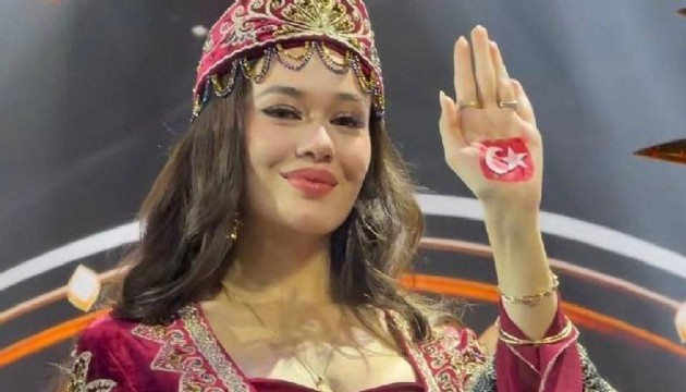 Türk güzeli Ceren Arslan'dan Miss Universe isyanı