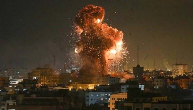 İsrail, Suriye'yi vurdu: 9 ölü