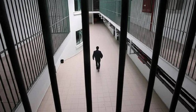 21 hükümlü hastanelik oldu