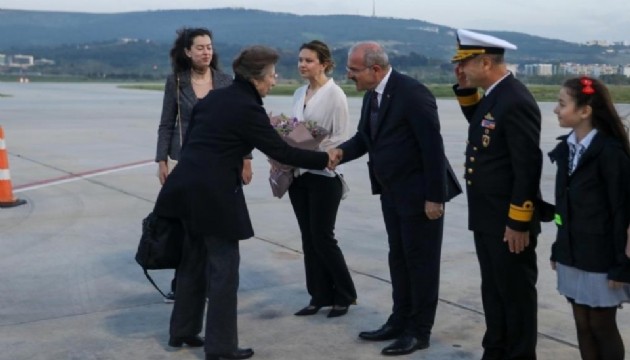 Kraliyet Prensesi Çanakkale'de tarihi kaleyi ziyaret etti