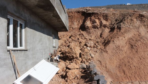 Şırnak’ta heyelan... 3 ev kullanılamaz hale geldi!