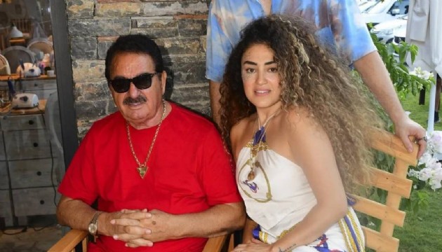 Dilan Çıtak 'Tatlıses' soyadını kaldırdı