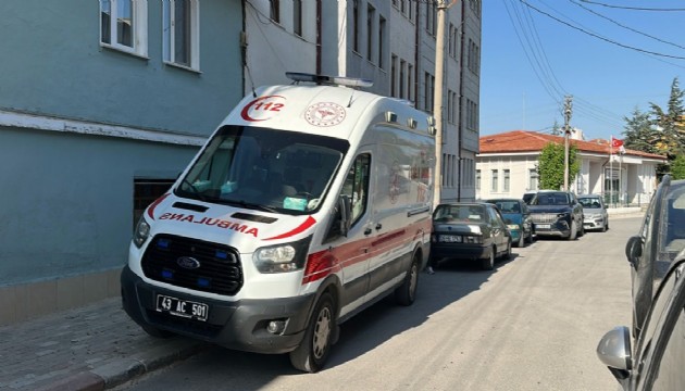 Eski belediye başkanı evinde ölü bulundu