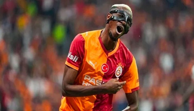 Osimhen Afrika'da yılın futbolcusu ödülünü kıl payı kaçırdı