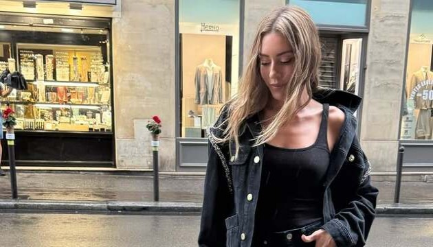 Sinem Kobal'ın verdiği pozlara büyük ilgi!