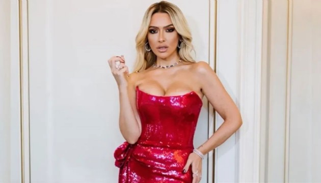 Hadise'den 40. yaşına özel paylaşım