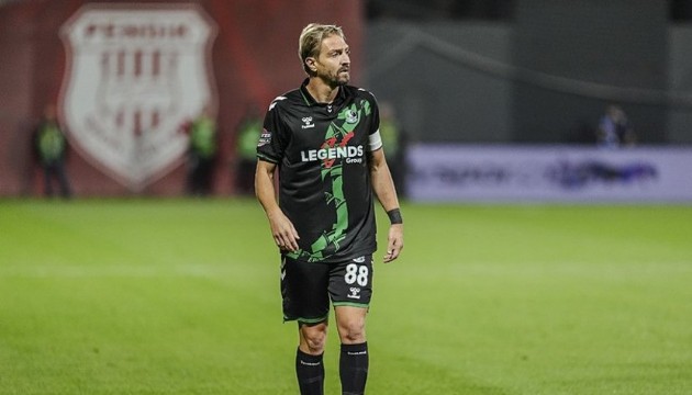 Sahada gergin anlar: Caner Erkin takım arkadaşına tokat attı