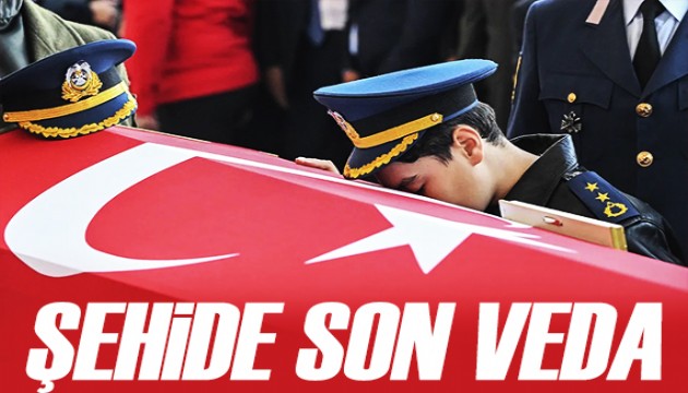 Şehit oğlundan yürek yakan hareket