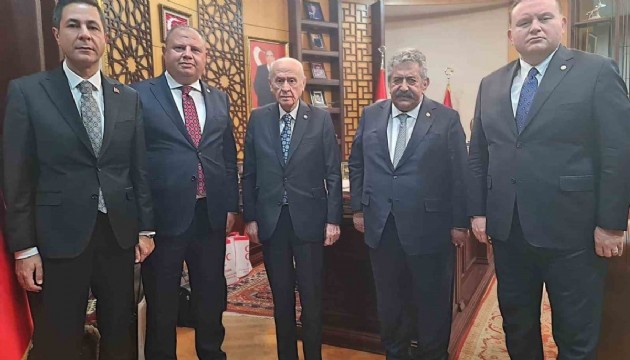 Komisyon üyelerinden Bahçeli'ye ziyaret