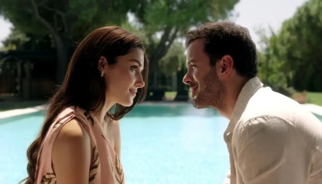 Hande Erçel ve Barış Arduç'tan veda