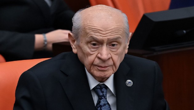 Bahçeli'nin rozeti ve yüzüğü dikkat çekti