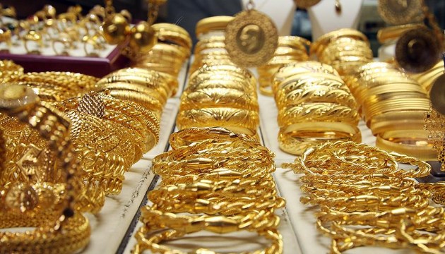 Altın haftayı yüksek açtı