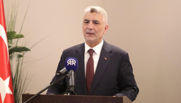 Bakan Bolat'tan vize açıklaması