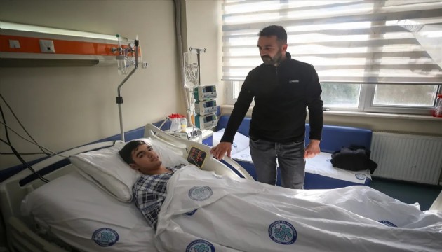 Mantar yiyen çocuğu babası kurtardı