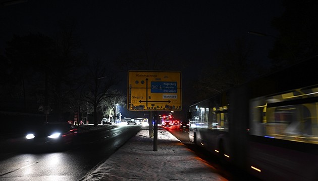 Berlin karanlığa gömüldü