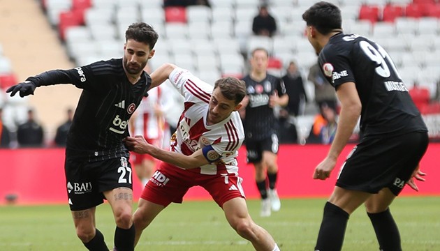 Beşiktaş, Antalyaspor karşısında