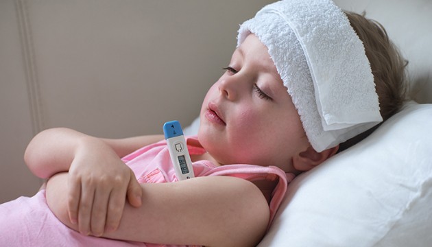 Uzmanı uyardı! Çocuklarda ateş ve antibiyotik kullanımı