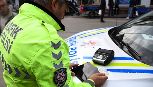 Yeni trafik cezaları askıya alındı