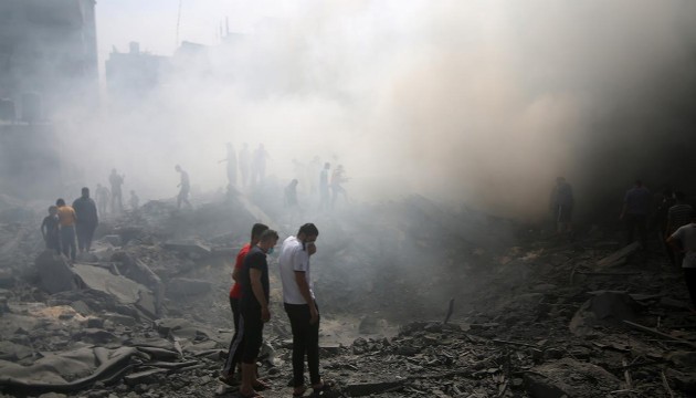 İsrail'in Gazze'de bir okula düzenlediği saldırıda 13 kişi öldü