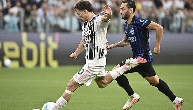 Kenan Yıldız ve Hakan Çalhanoğlu takımlarının en iyisi seçildi