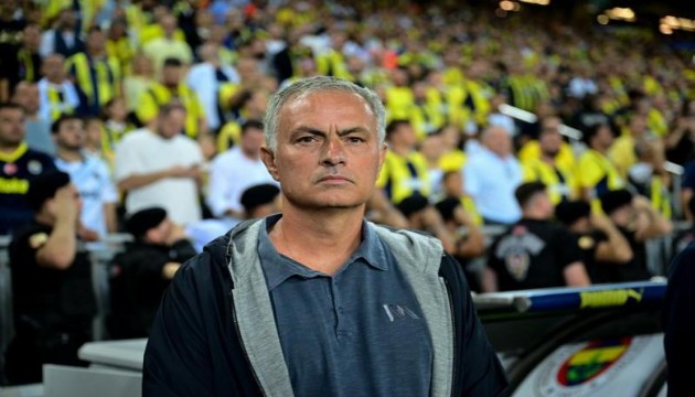Mourinho açıkladı: Ekibimden bazı isimler ayrılacak!
