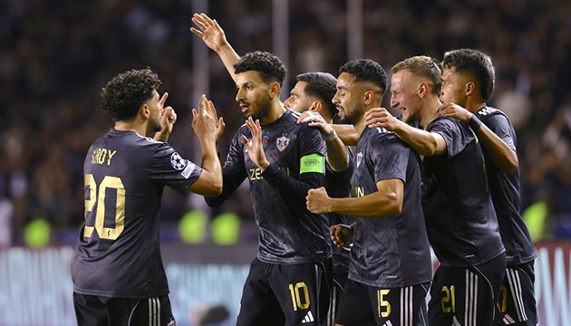 Karabağ devler liginde tarih yazıyor