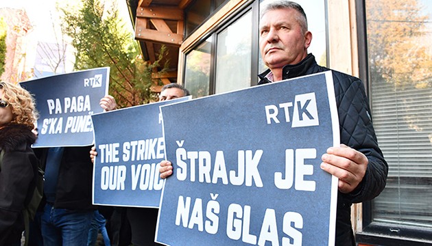 Kosova'da maaş grevi