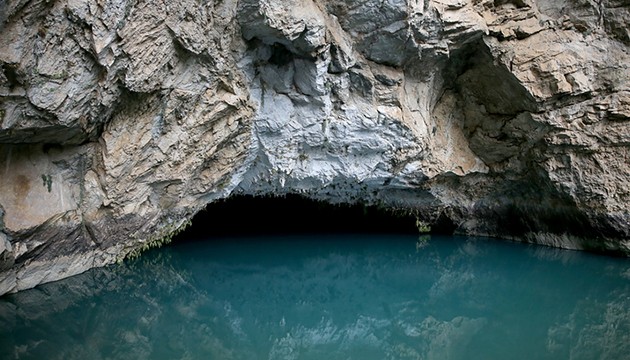 O mağaraya çelik koruma