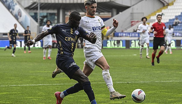Kasımpaşa Alanya'yı mağlup etti