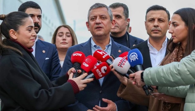 Özgür Özel Tayfun Kahraman'ı hastanede ziyaret etti: 'Anayasayı ihlal ediyorlar'