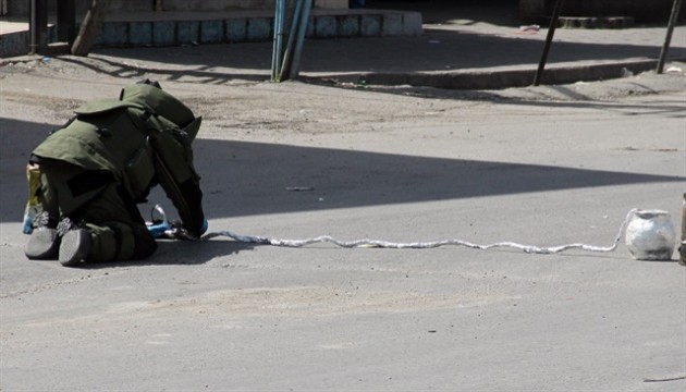 Sokak ortasında bomba paniği