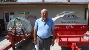 Patlak lastiğiyle yangına su taşıyan çiftçiye tanker hediyesi