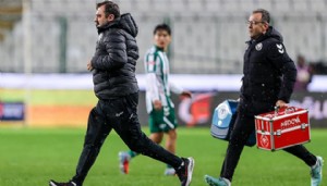 Kulüp doktoru rahatsızlandı, sahada başhekim görev yaptı