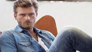 Yeni imajıyla maçta görüntülendi