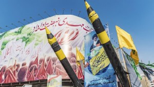 Devrim Muhafızları'ndan 'ABD üslerine saldırılar sürecek' mesajı