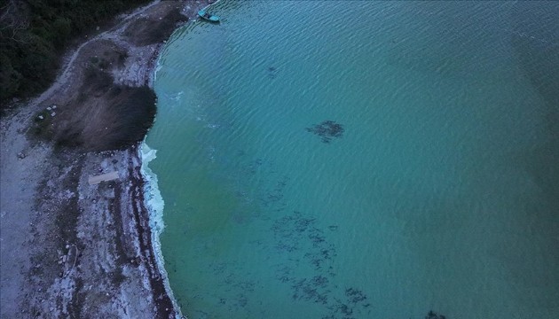 İstanbul’un önemli su kaynağında dikkat çeken renk değişimi