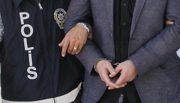 Öğrencilere cinsel istismarda bulunan öğretmen tutuklandı