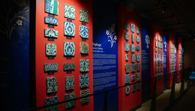 Topkapı Sarayı'nda 'Çini Sanat Galerisi' açıldı