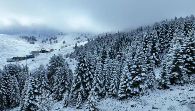Uludağ'da beyaz örtü yükseliyor