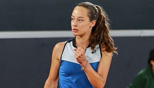 Zeynep Sönmez'den tarihi başarı