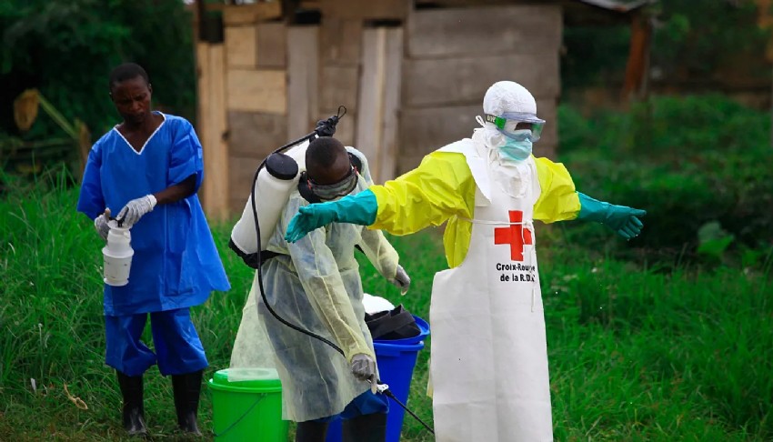 KDC'de ebola gönüllülerine saldırı