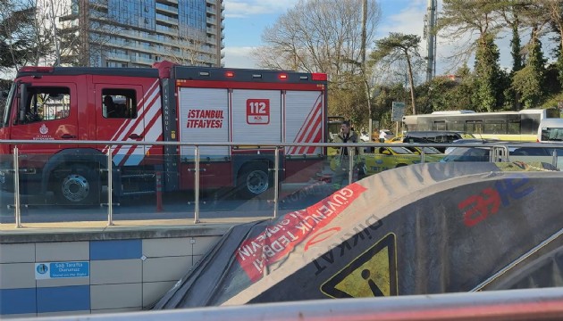 Hacıosman Metro İstasyonu’nda bir kişi raylara atladı!