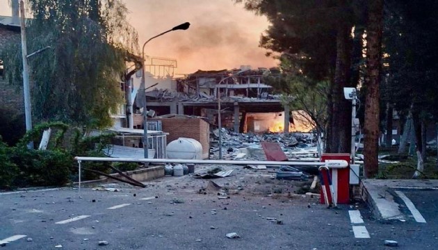 100 yıllık araştırma enstitüsüye saldırı