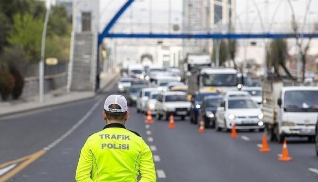 Bazı yollar trafiğe kapatıldı