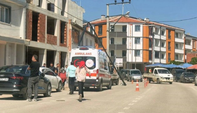 Çatıda elektrik akımına kapılan işçi öldü