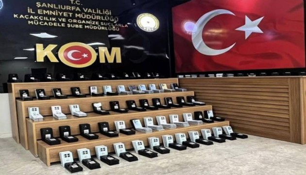 Piyasa değeri 10 milyon liraya yakın olan kaçak akıllı telefon yakalandı