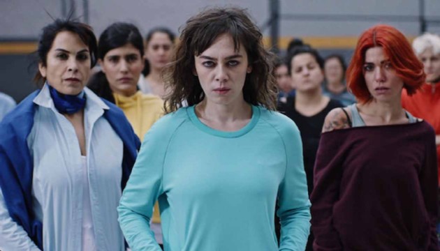 6 yıl aradan sonra geri dönecekti: Avlu dizisi rafa kalktı