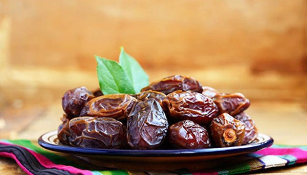 Uzman diyetisyenden Ramazan'da hurma tüketimi tavsiyesi