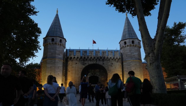Topkapı Sarayı'nda gece ziyaretleri yeniden başladı