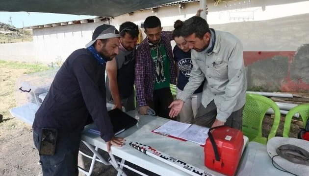 Malazgirt'teki iskeletler laboratuvarda inceleniyor
